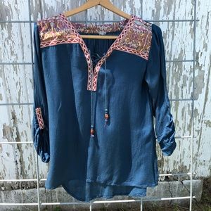 Gimmicks blouse size small